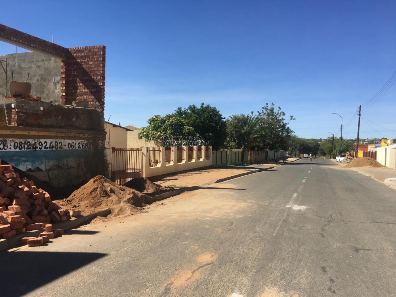 Pandeinge Hotell Windhoek Exteriör bild