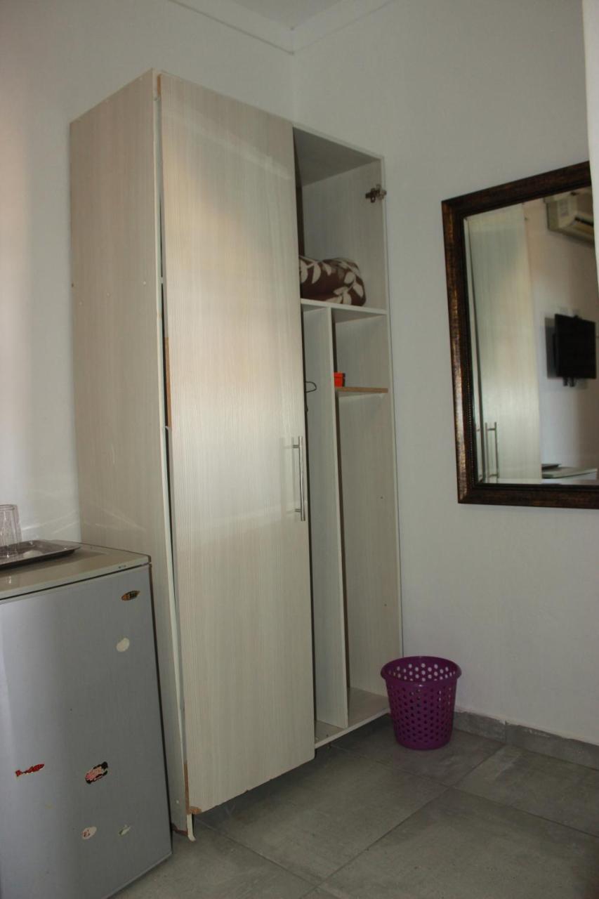 Pandeinge Hotell Windhoek Exteriör bild