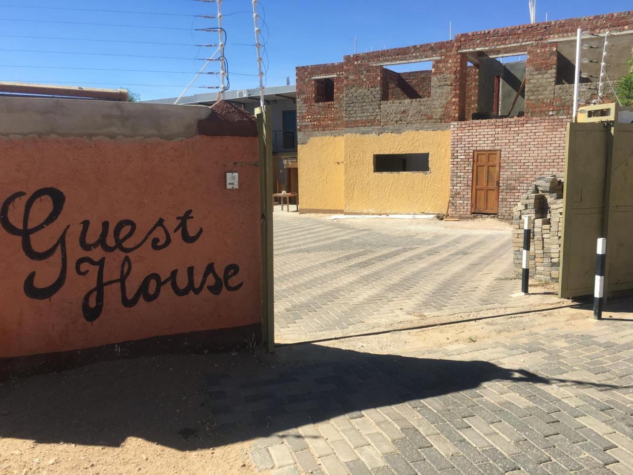 Pandeinge Hotell Windhoek Exteriör bild