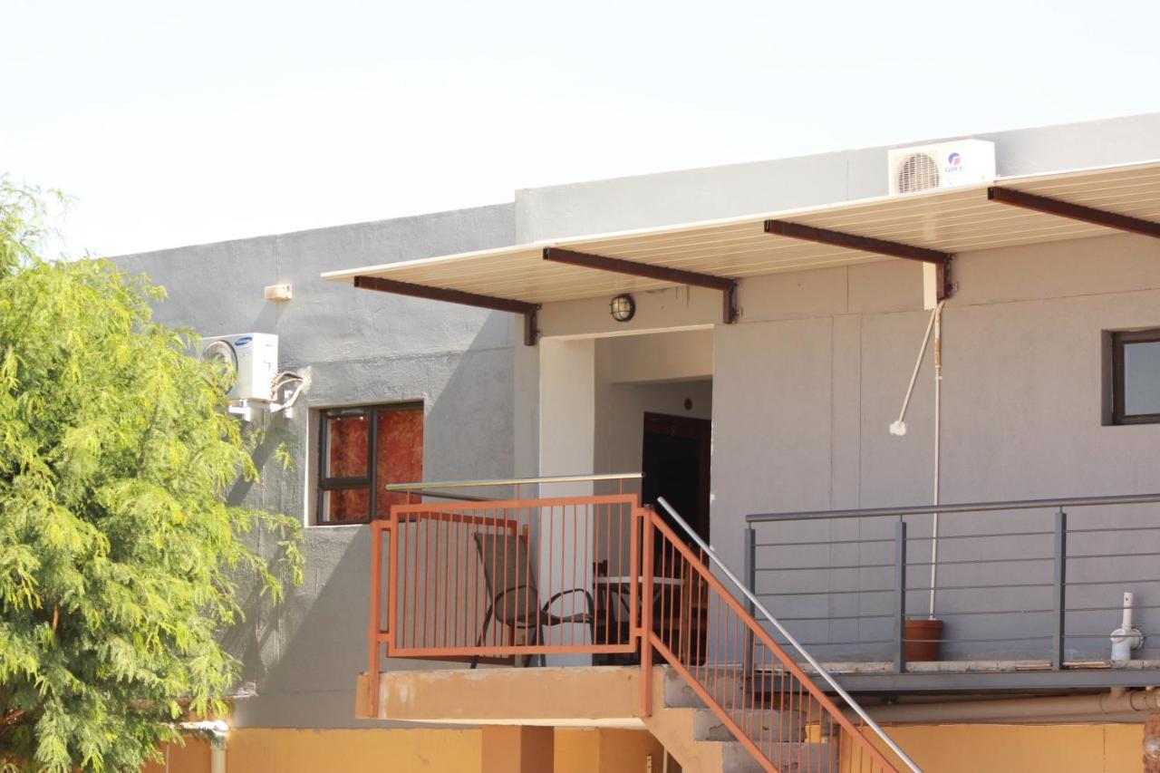 Pandeinge Hotell Windhoek Exteriör bild