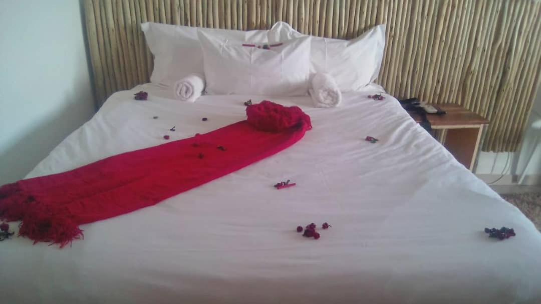 Pandeinge Hotell Windhoek Exteriör bild